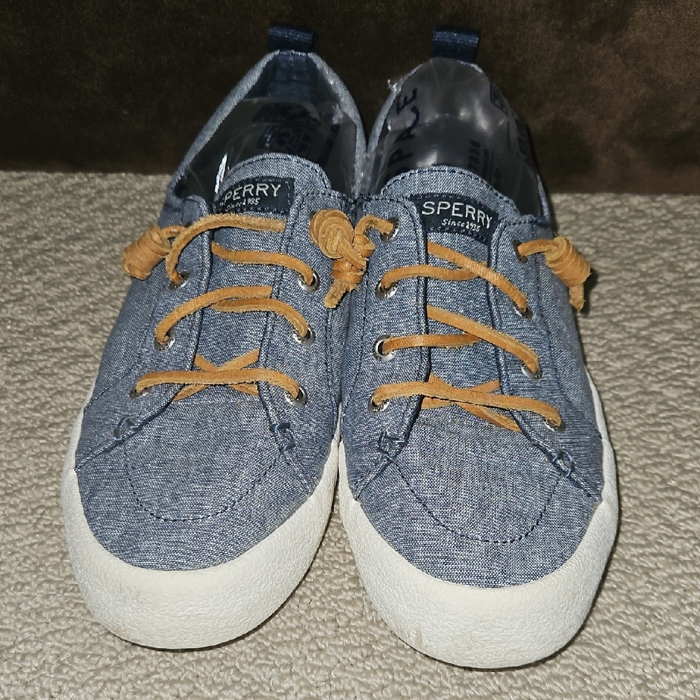 ⛵️EUC Sperry Blue and Tan Sneakers with Classic Design